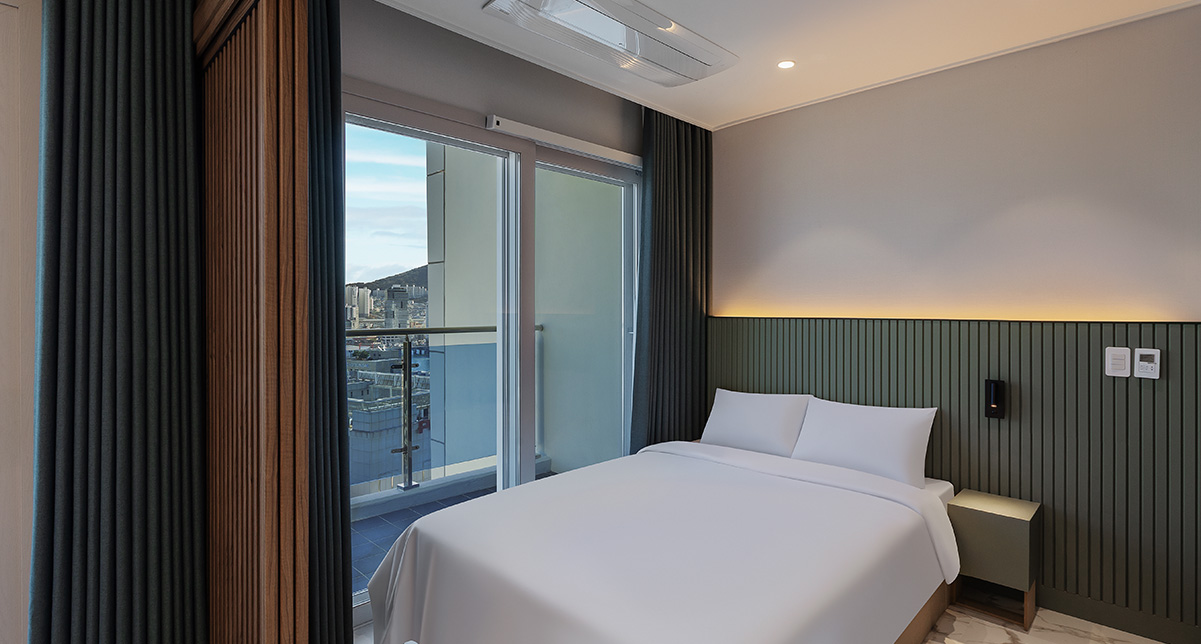 Terrace Royal Partial Ocean