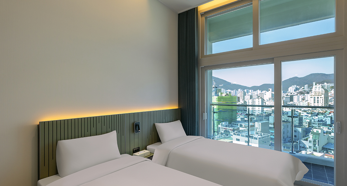 Terrace Standard Twin